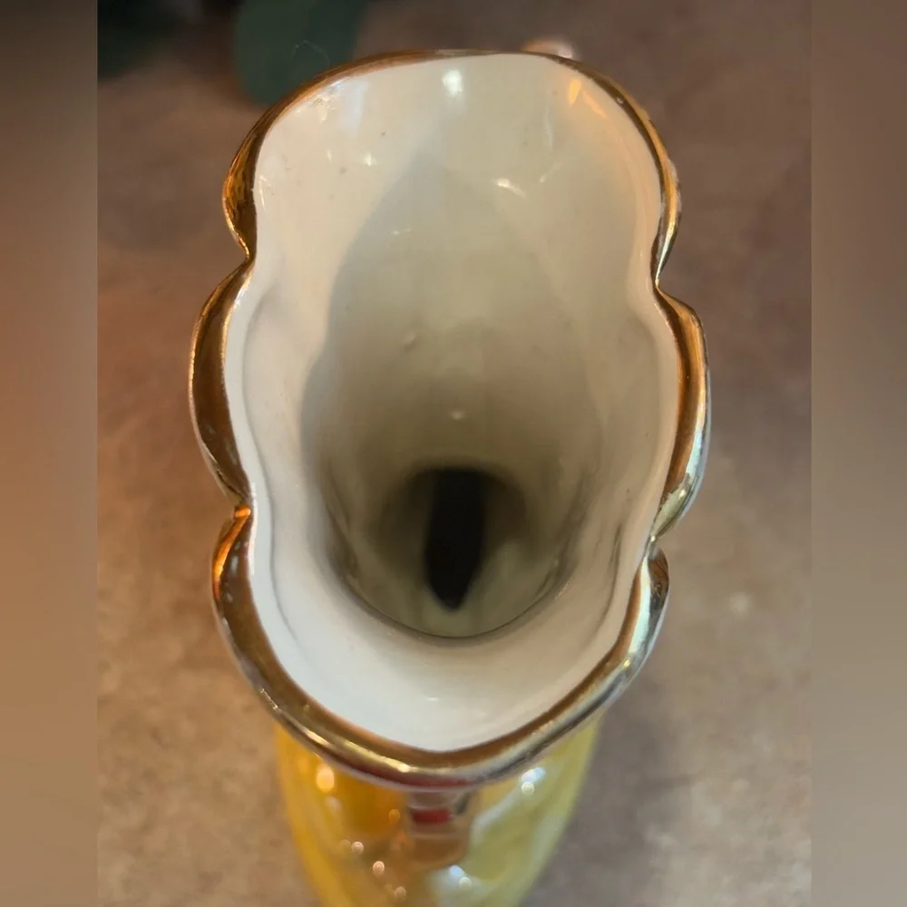 Vintage Horn O' Plenty Cornucopia Vase, Creamy White, 1940s Era